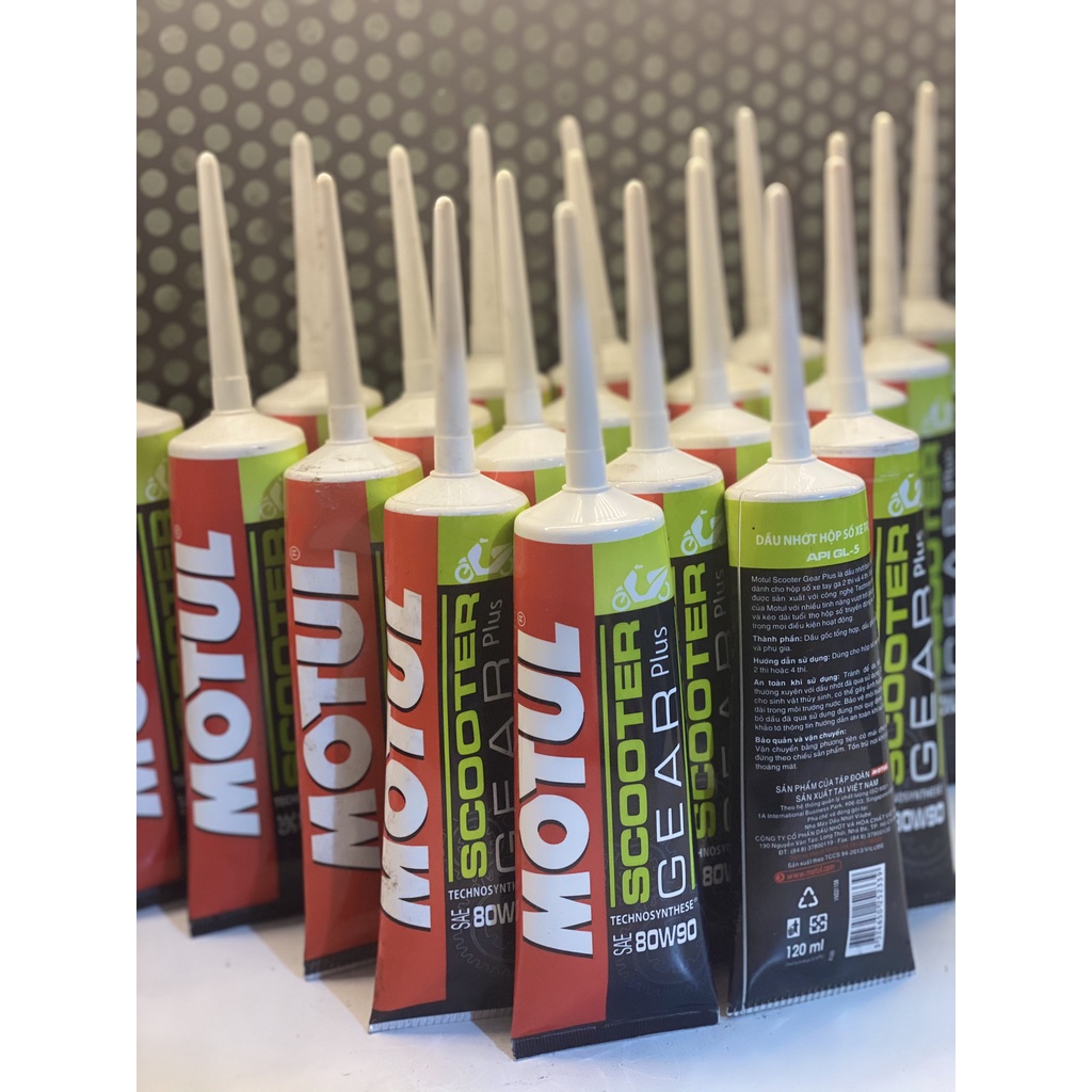 Dầu nhớt hộp số MOTUL SCOOTER GEAR PLUS SAE 80W90 cho xe tay ga cao cấp 120ml