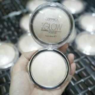 PHẤN BẮT SÁNG CATRICE HIGH GLOW MINERAL HIGHLIGHTING