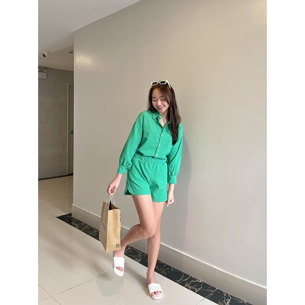 [HÀNG SẴN]SET ÁO THÔ ĐŨI CROPTOP DÂY LƯNG MIX QUẦN SOOC ỐNG RỘNG 214 SIÊU XINH