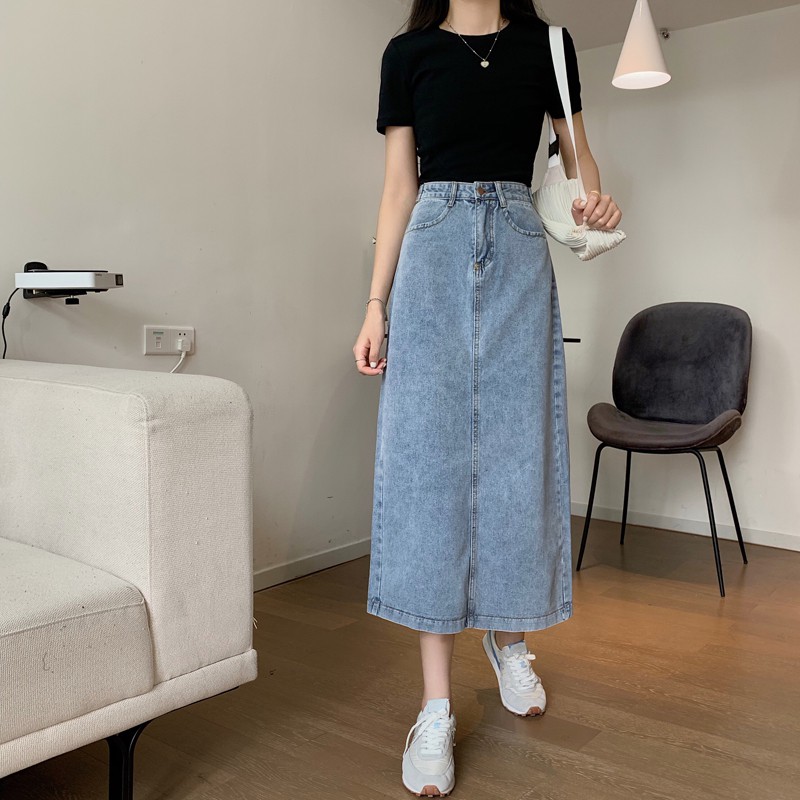 Kumi.vn chân váy dài denim bò cạp cao xẻ sau có cúc chỉnh eo màu xanh nhạt ulzzang Hàn Quốc | BigBuy360 - bigbuy360.vn