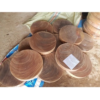 Thớt gỗ nghiến tròn xịn chuẩn Tây Bắc có móc treo size 27cm x 3.5cm [Loại dày]