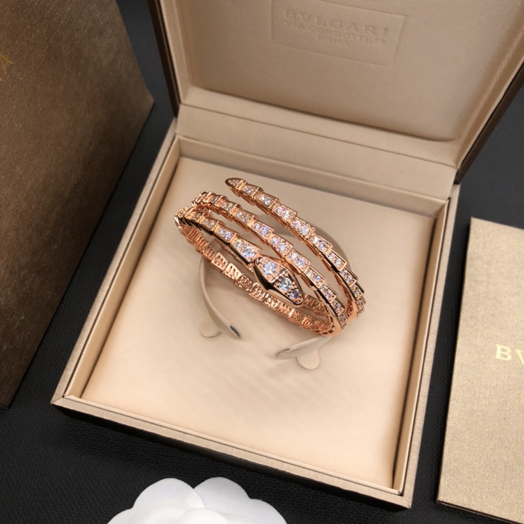 Vòng Tay Ba Lớp Hình Rắn Đính Đá Kim Cương Thời Trang Dành Cho Cặp Đôi