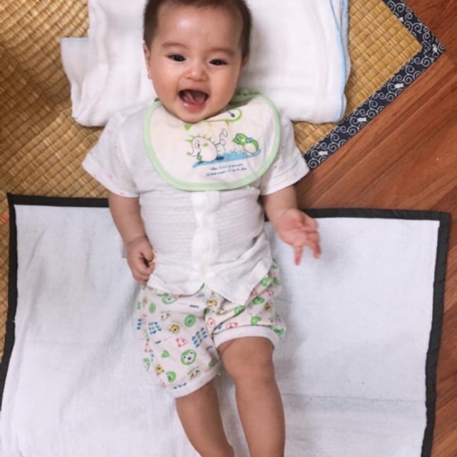 Miếng lót chống thấm trẻ em KT 40x65cm