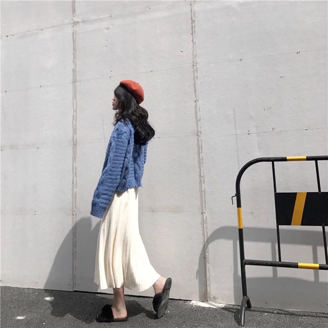 Chân váy len trắng