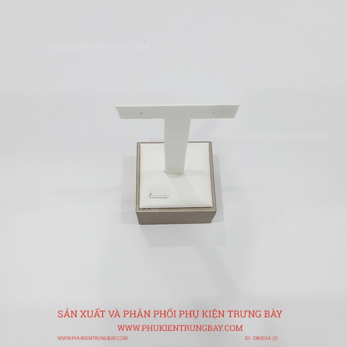 ĐẾ TRƯNG BÀY BÔNG TAI ĐƠN MÀU TRẮNG DB003A