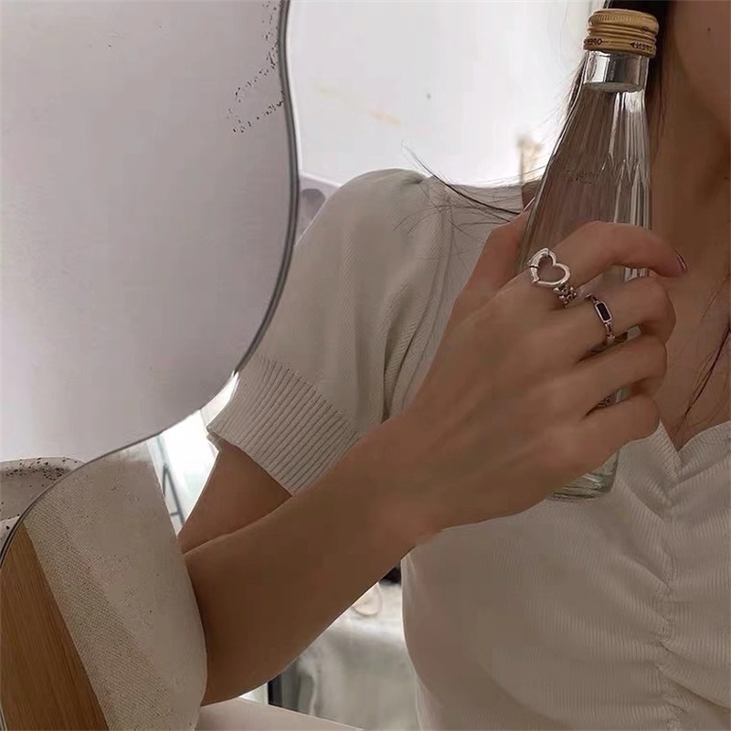 Nhẫn Thiết Kế Khoét Rỗng Hình Trái Tim Phong Cách Cá Tính Thời Trang Cho Nữ