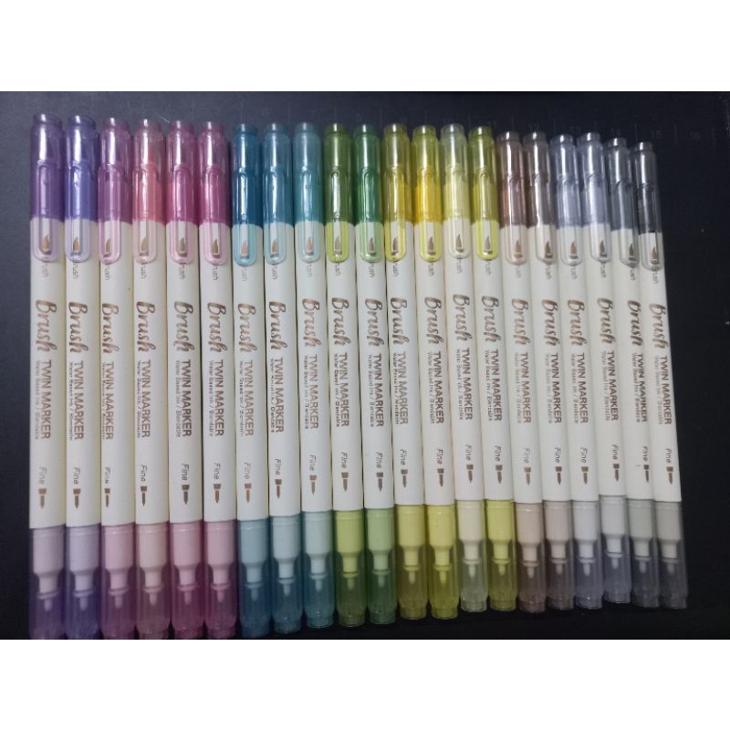 Bộ bút Brush Twin Marker