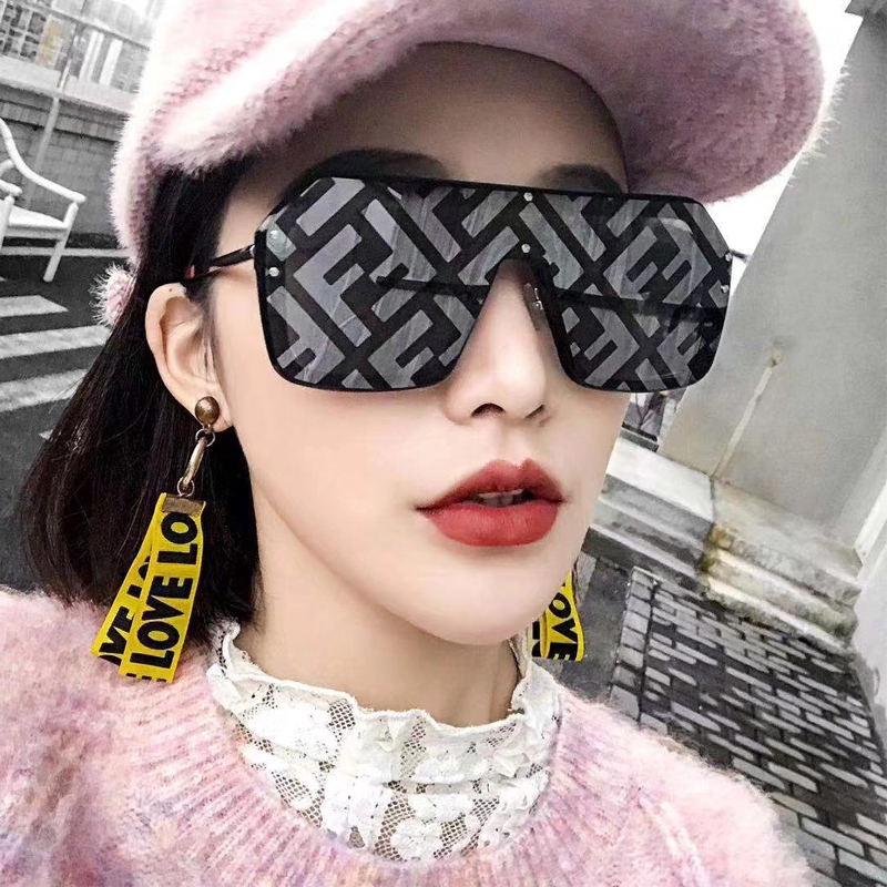 Kính mát gọng kim loại phong cách Âu Mỹ thời trang cho nữ