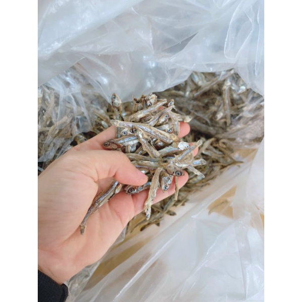 Hàng nhà làm - 500gr cá cơm khô nhà làm, an toàn, sạch sẽ, không hóa chất, phẩm màu- có video sản phẩm | BigBuy360 - bigbuy360.vn