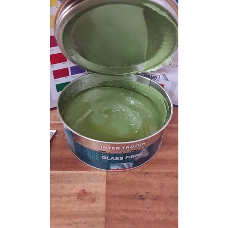 Trét sợ thủy tinh nhanh khô dùng trực tiếp lên tôn không cần lót sét Hi Lạp 1Kg