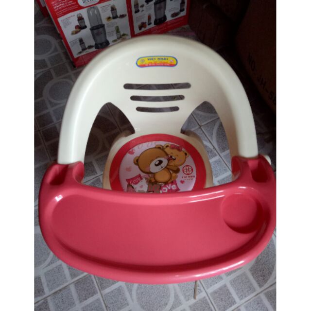 Ghế ăn dặm cho bé chỉ 150k