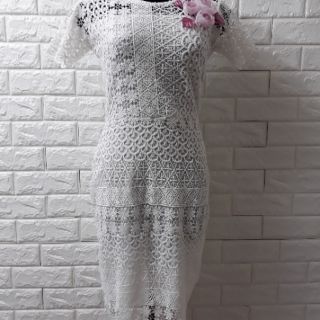 Đầm ren kết hoa