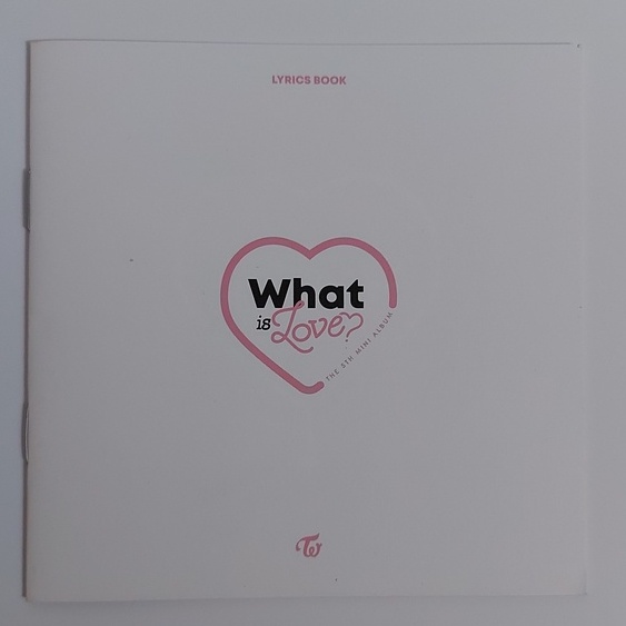 Vật Phẩm What Is Love Hàng Chính Hãng