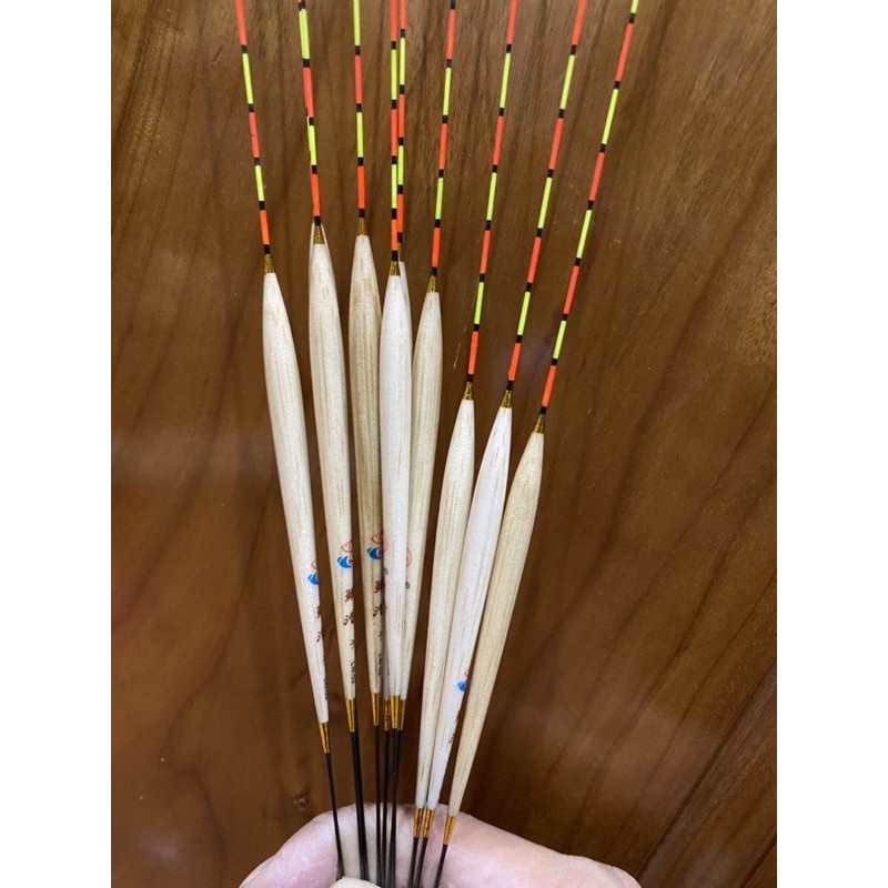 Phao Cỏ Câu Rô làm từ cỏ lau sậy