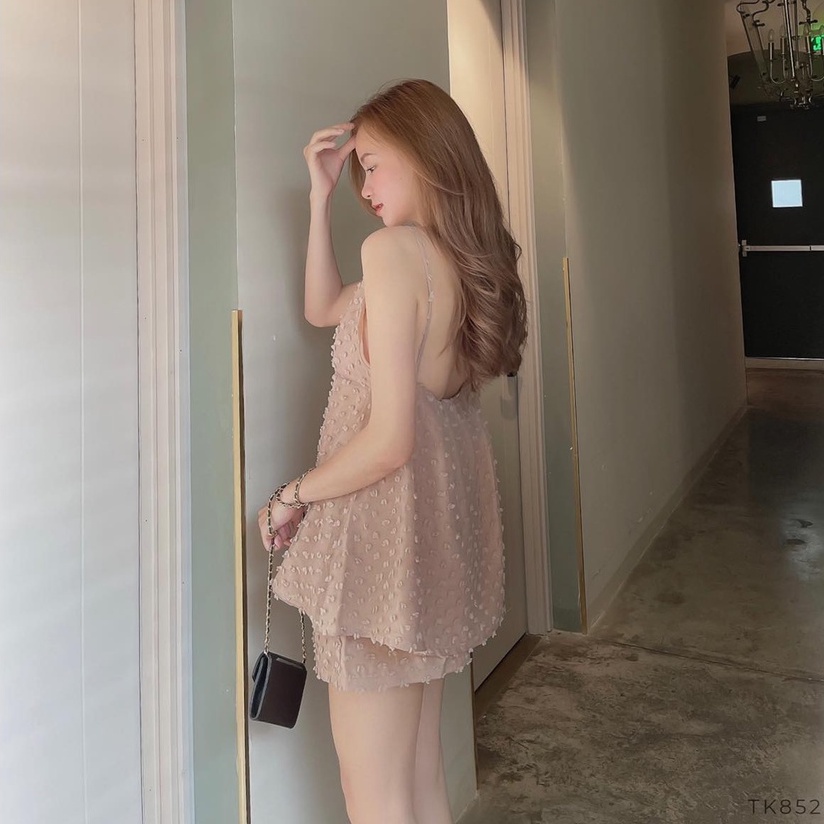 [Ảnh thật] Set short 2 dây hở lưng vái xốp thêu bông đi biển du lịch siêu sexy