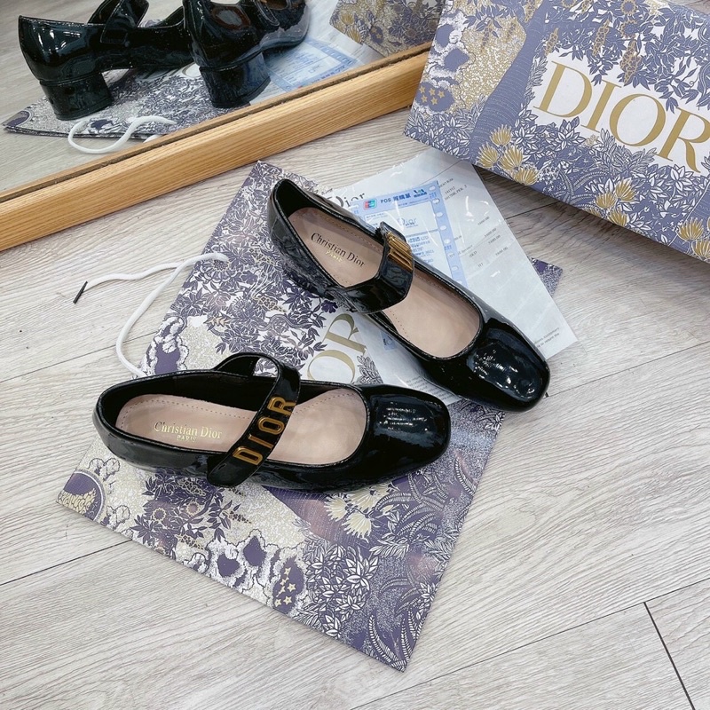 Giầy Dior quai dán e về đủ sz 2 màu đen - kem