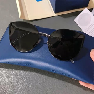 Kính mắt mèo Gentle monster