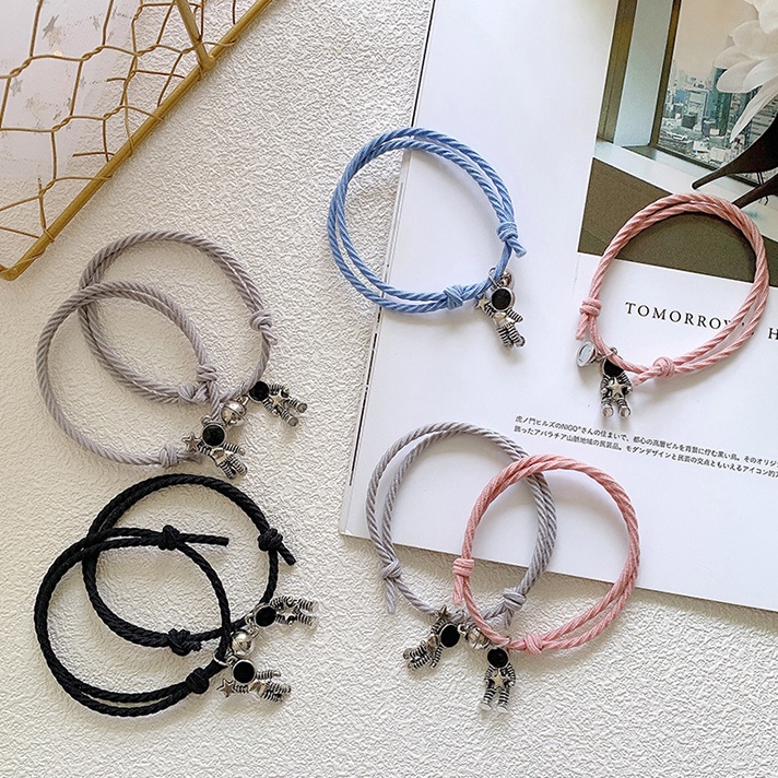 Set 2 Vòng Tay Phi Hành Gia Đáng Yêu Cho Cặp Đôi