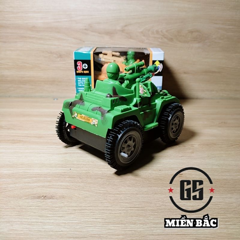 Xe tăng XR Roll Tank chống lật có nhạc, đèn vui nhộn