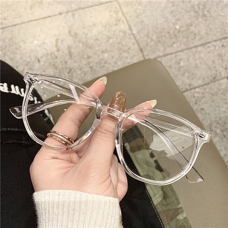 Kính mắt trong suốt m2