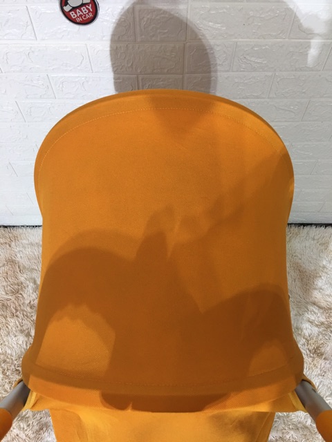 Xe đẩy combi gấp gọn