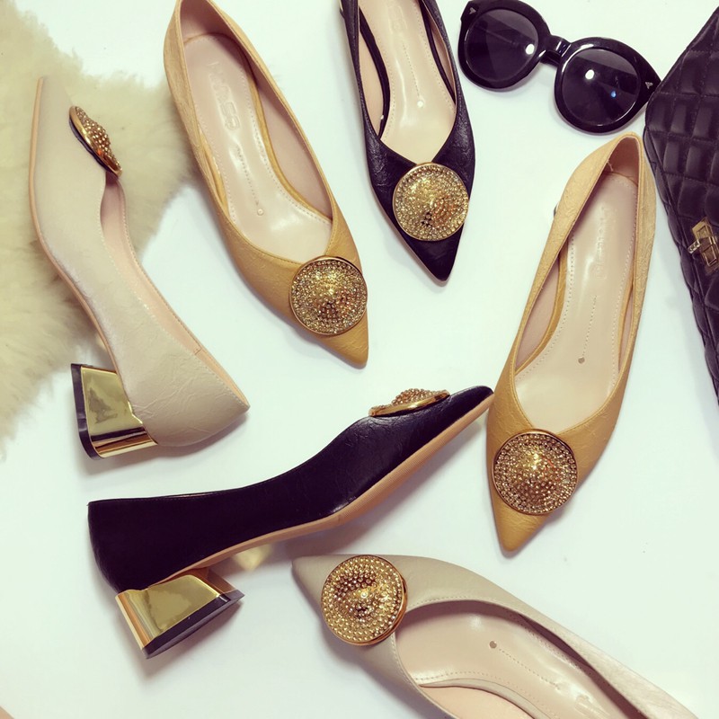 Giày Búp Bê Mũi Tròn Đính Đá Phong Cách Retro Nhật Hàn | BigBuy360 - bigbuy360.vn