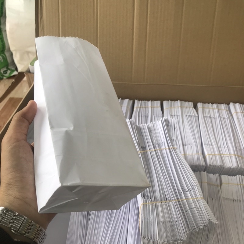 Túi giấy không in đựng bánh mì, chuối chiên hotdog