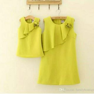 Set đầm Mẹ và bé xanh kết hoa