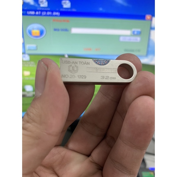 USB PHI CHUẨN HẠN CHẾ LÂY LAN VIRUT-Loại 32 GB