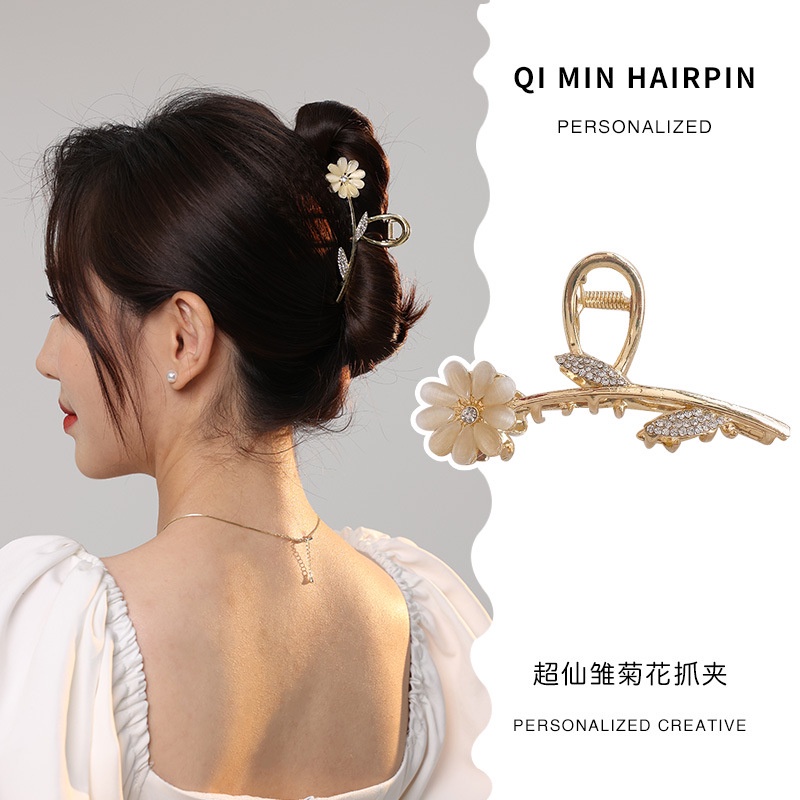 Kẹp Tóc Hình Hoa Cúc Đính Đá Xinh Xắn Cho Nữ
