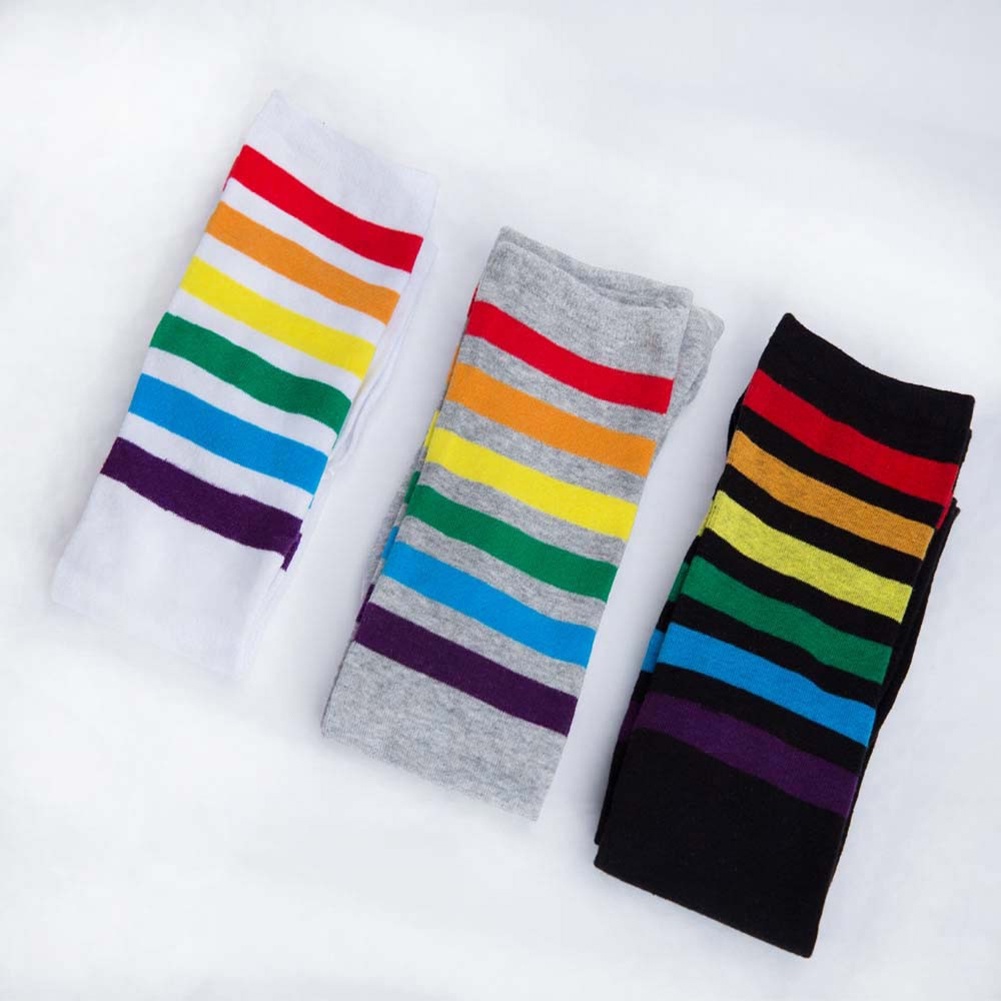 Vớ cotton họa tiết sọc ngang màu sắc cầu vồng xinh xắn dành cho nữ
