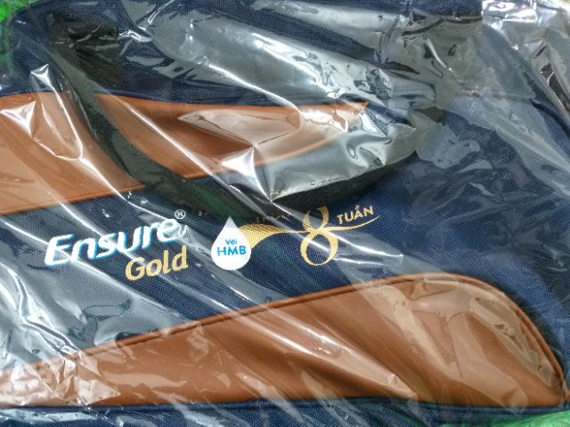 Túi Ensure gold(mẫu mới to đựng nhiều đồ đi du lịch)