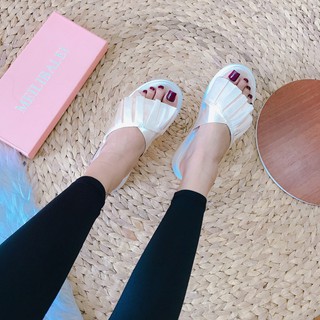 Dép quai chéo phối bèo