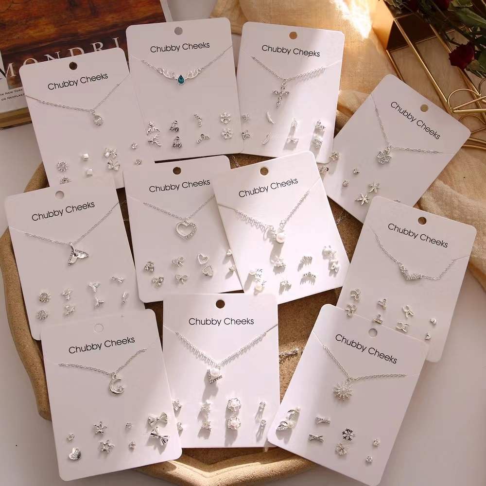 Set 4 Đôi Khuyên Tai + Dây Chuyền Chống Xỏ Tai