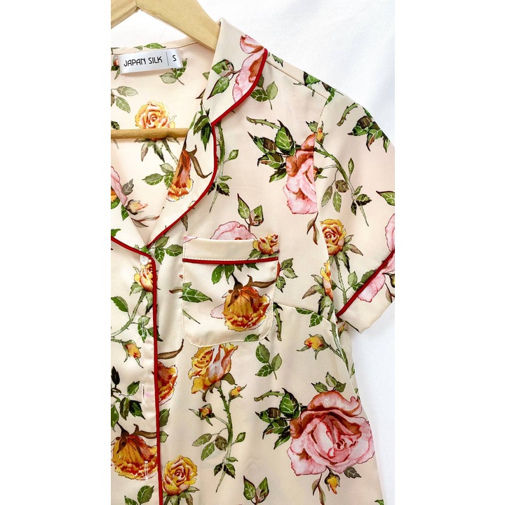 Pijama Lụa Nhật Cao Cấp JAPAN SILK Tay Ngắn Quần Cộc Họa Tiết Đóa Hoa BC064