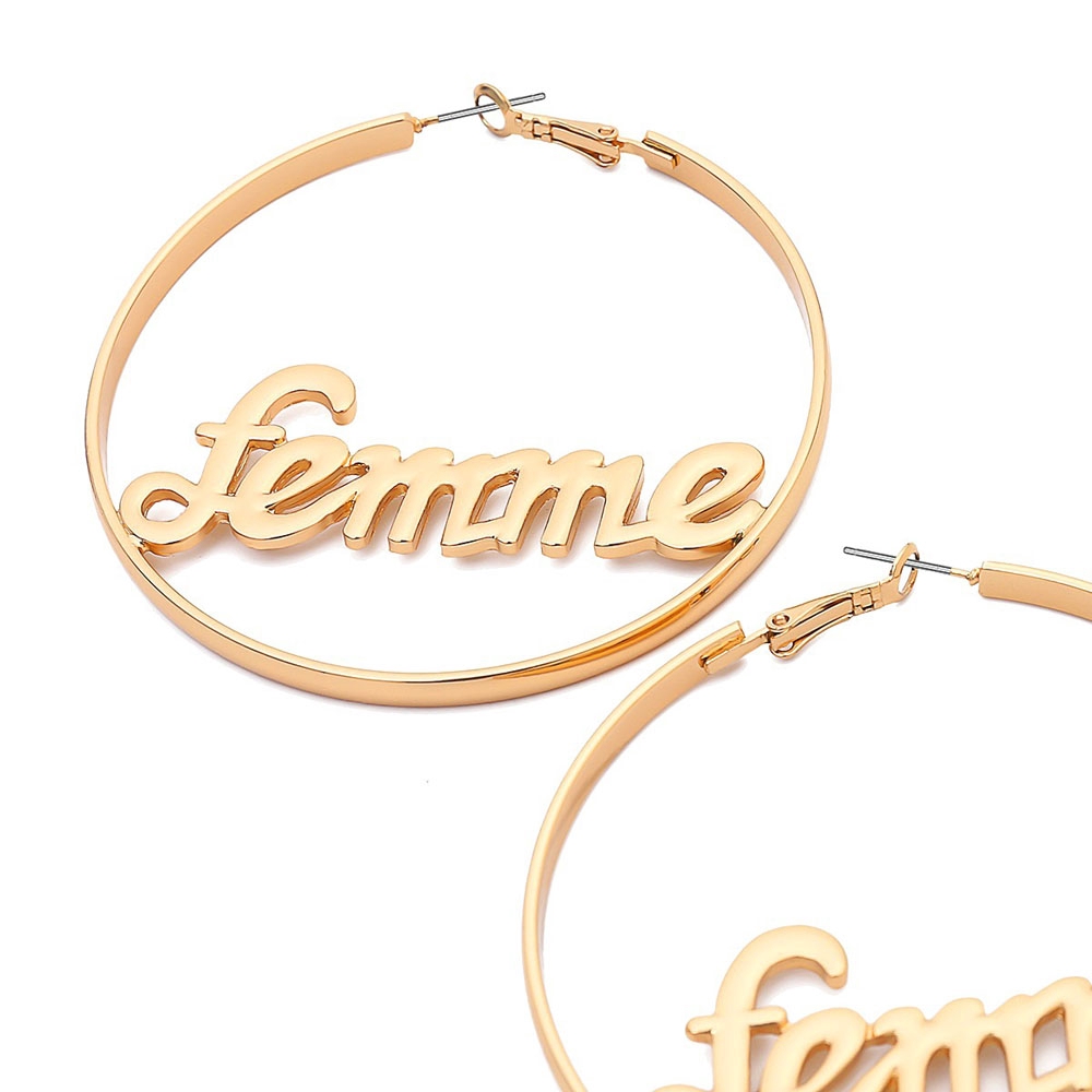 Đôi Khuyên Tai Hợp Kim Dạng Vòng Có Khắc Chữ Đầy Cá Tính