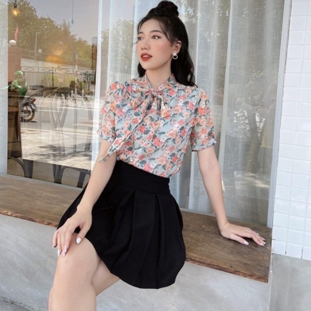 Chân váy xếp li ngắn có lót trong_m069