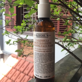 Sữa rửa mặt hoa cúc Kiehls