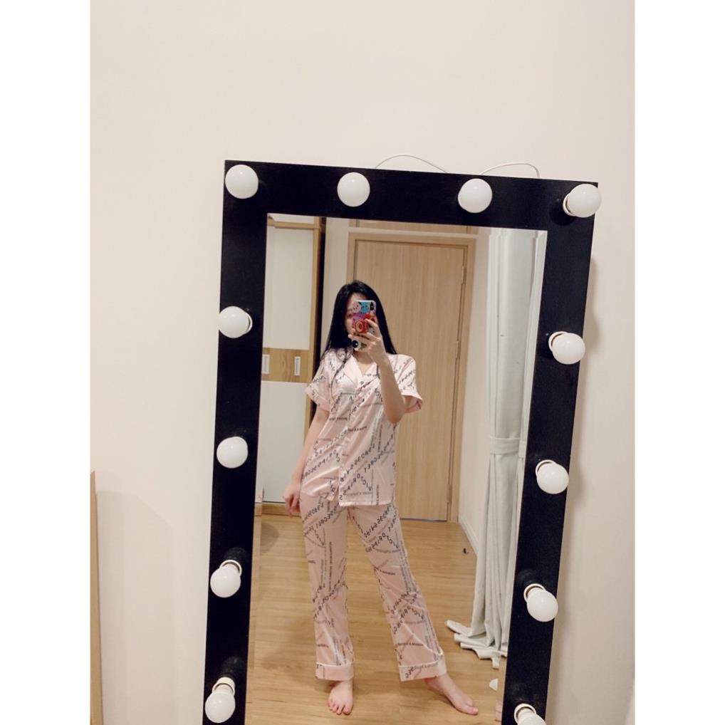 Bộ ngủ lụa Pizama đùi hoạ tiết chữ hàng cao cấp