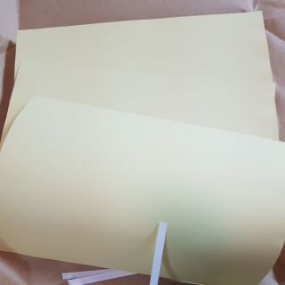 Giấy Đề Can Đế Vàng A4 (100 tờ / tập )