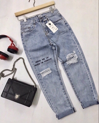 Baggy rách gối