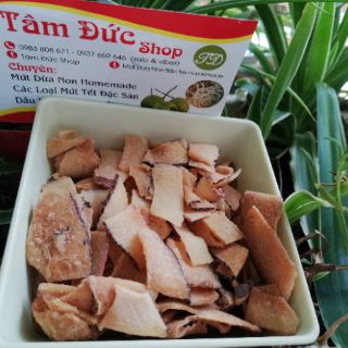 Mứt dừa sấy giòn