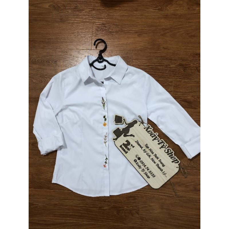 Áo Sale sập sàn