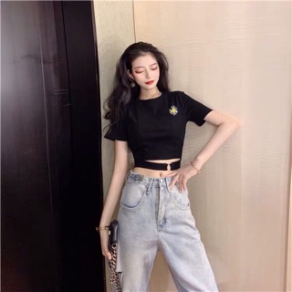 Áo Croptop Kiểu Hở Eo