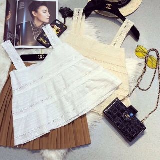 Áo 2 dây ren lưới bánh bèo