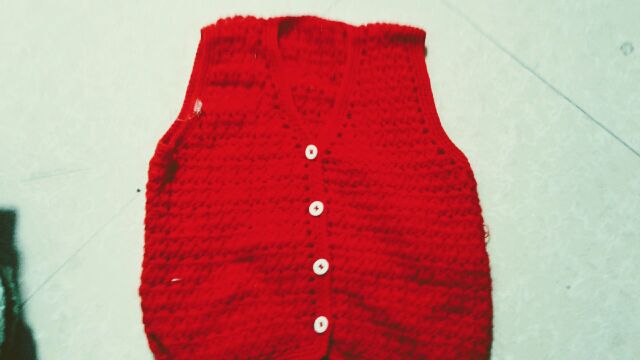 Áo gilê len đan móc cho bé 1 tuổi