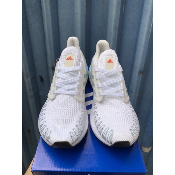 GIẦY CHẠY BỘ ULTRABOST 6.0 NAM NỮ HÀNG CAO CẤP, THIẾT KẾ THUẦN VẢI ÔM CHÂN SIÊU ÊM, CÓ SẴN .