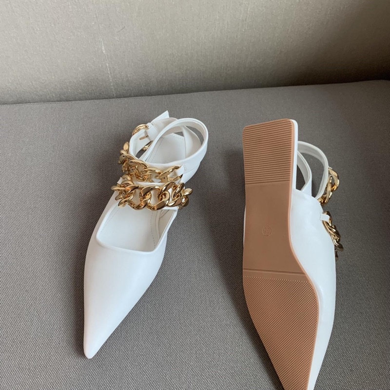 Giày Bệt Sandal Búp Bê Mũi Nhọn Phối Dây Xích To QCCC