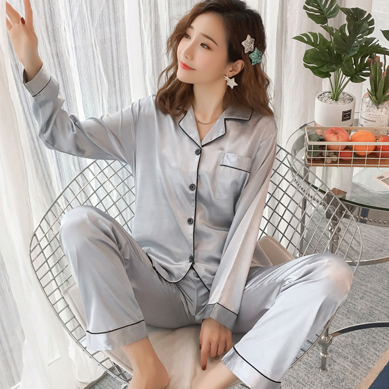 Đồ ngủ nữ tay dài vải lụa lạnh phù hợp mặc ở nhà | BigBuy360 - bigbuy360.vn