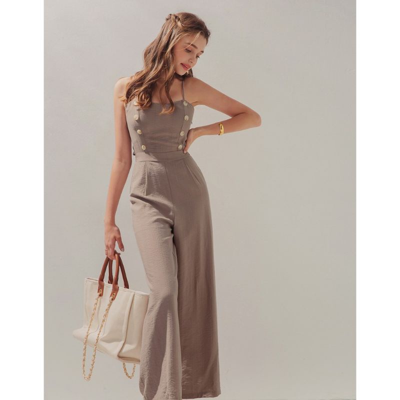 Đồ bay Jumpsuit thương hiệu Air space màu kem. Mới 100%.
